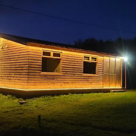 Chalet Charming Countryside Retreat-peaceful&green Escape Killurin